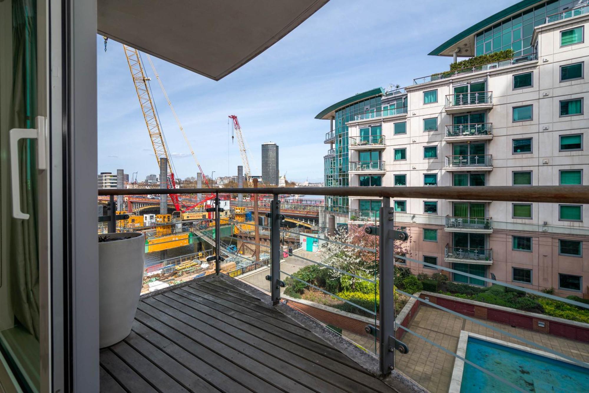 Fabulous 3 Bed In Vauxhall Appartement Londen